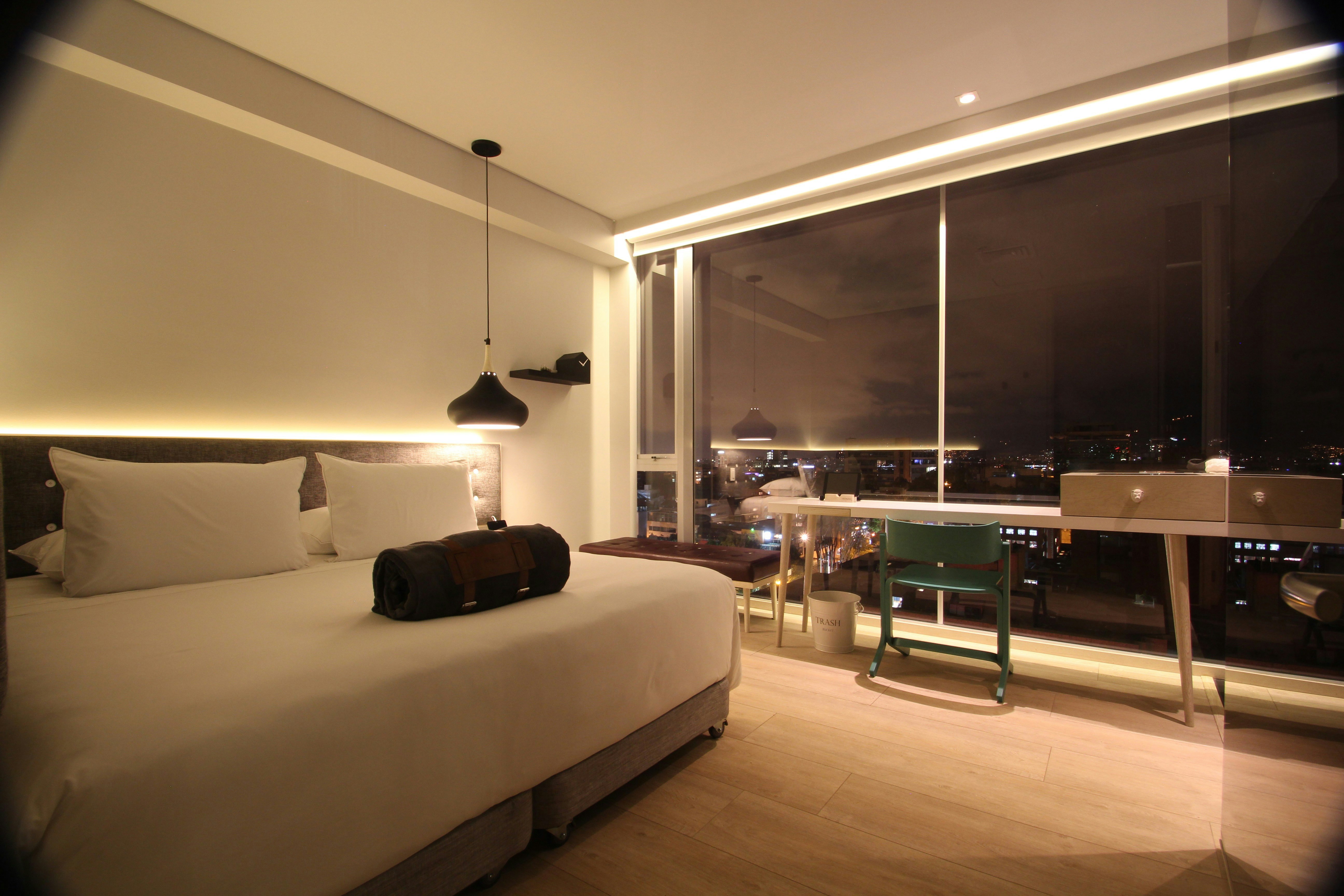 The Click Clack Hotel 13/64