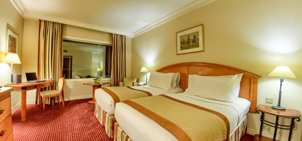 Pullman Bucharest World Trade Center Hotel 26/74