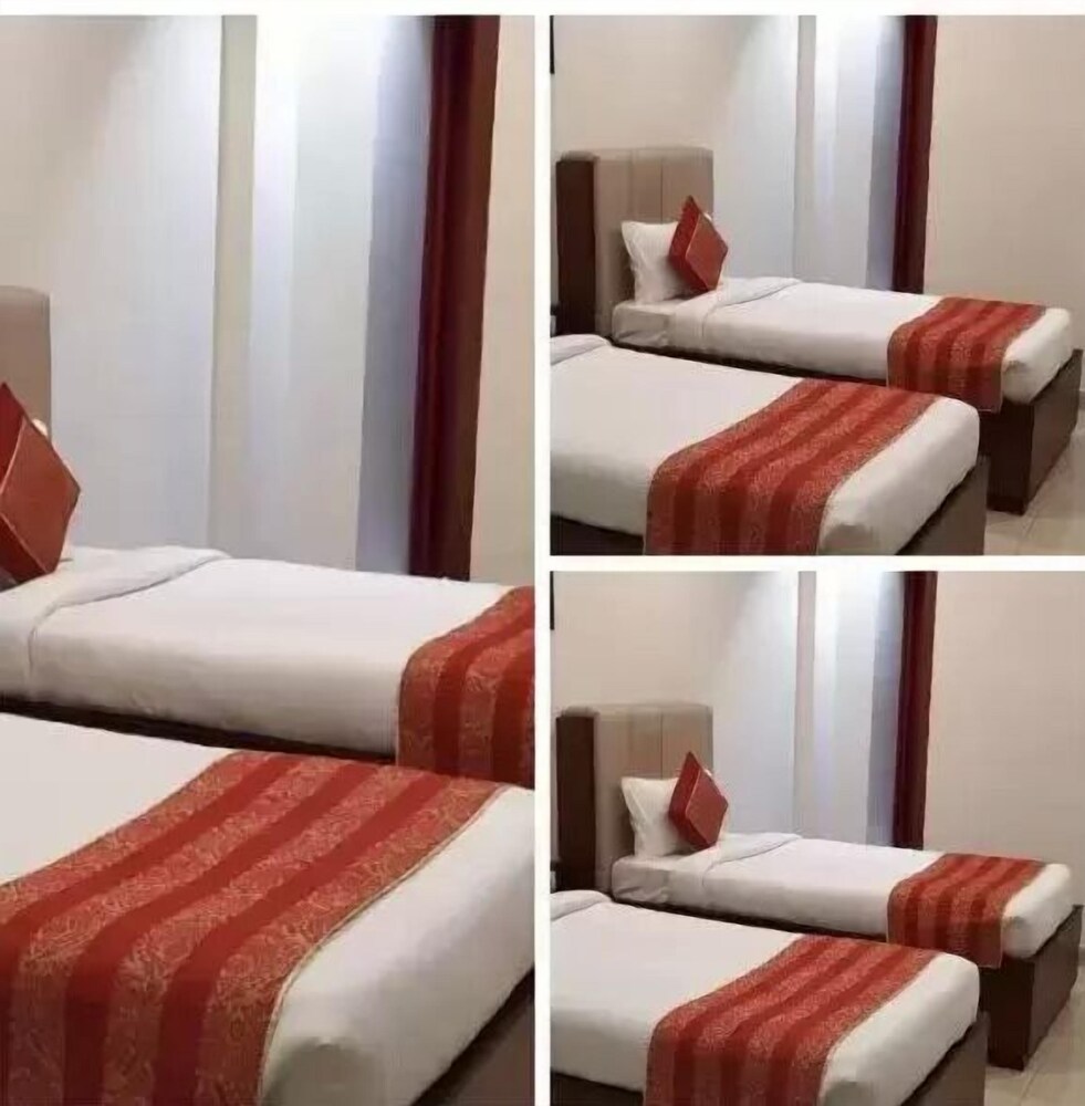 Regency Varanasi Hotel 10/22