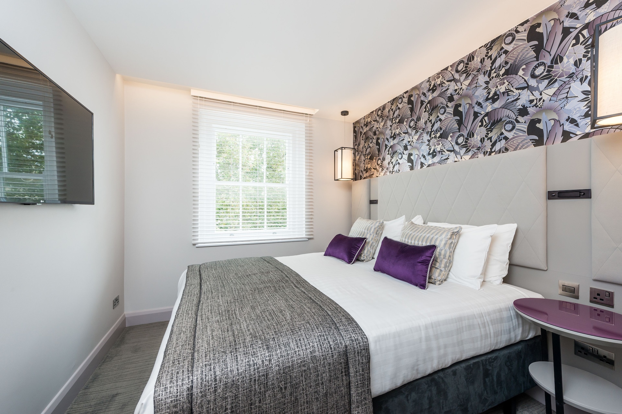 STANDARD, KING BED