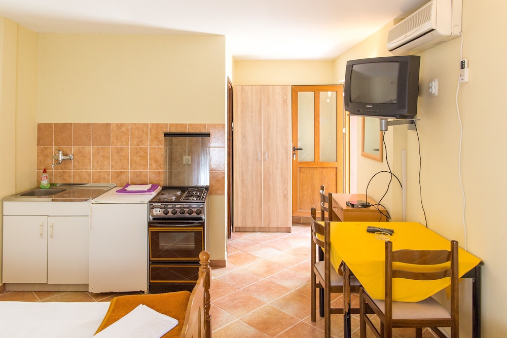 Guest House Blue Coast 45/63