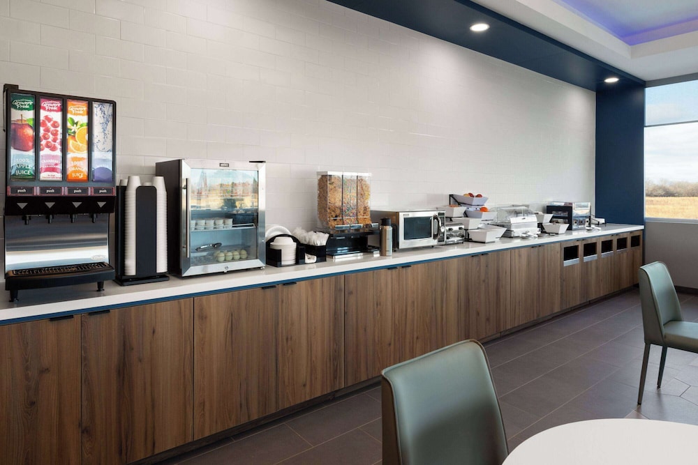 Microtel Inn & Suites by Wyndham Olive Branch 30/37