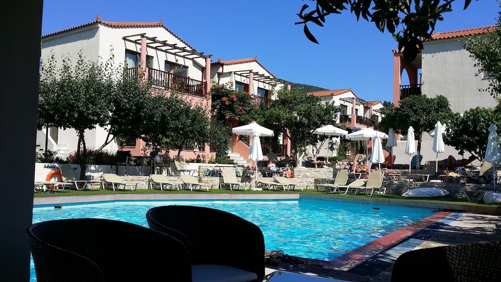 Rigas Hotel Skopelos 66/74