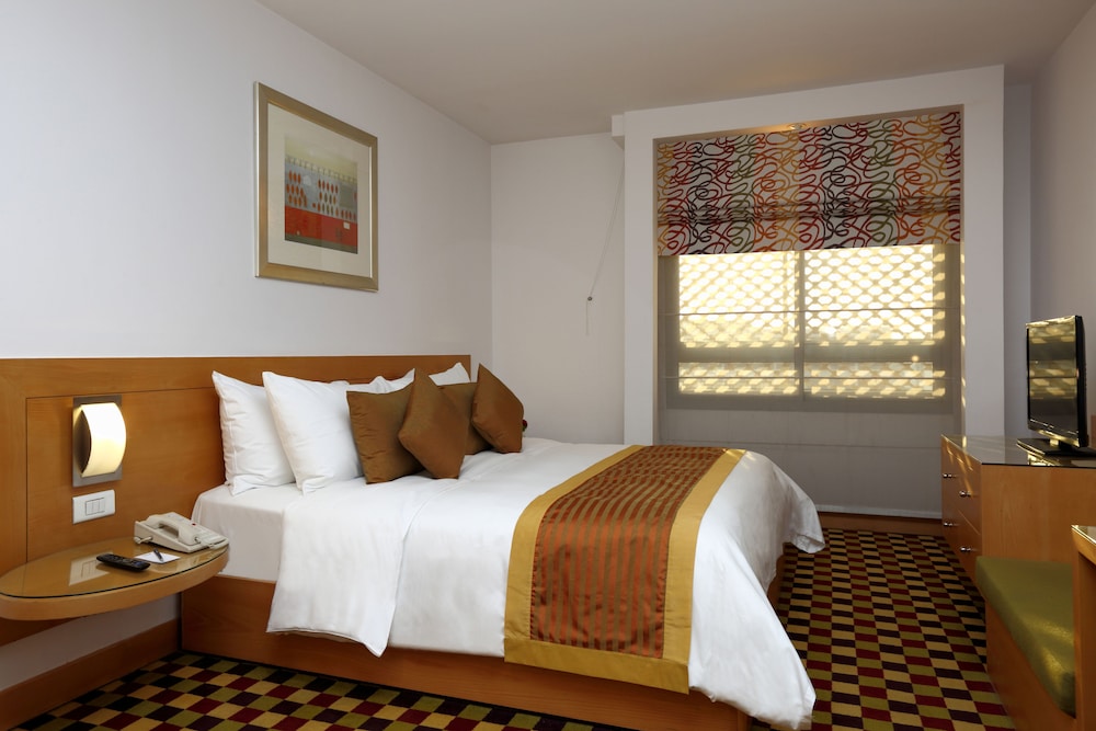 فندق راديسون بلو الرياض(Radisson Blu Riyadh) 8/32