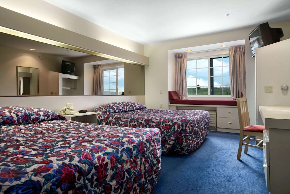 Microtel Inn Suites By Wyndham Champaign 26/68