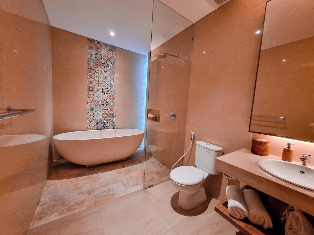 Kahayana Suites 45/47