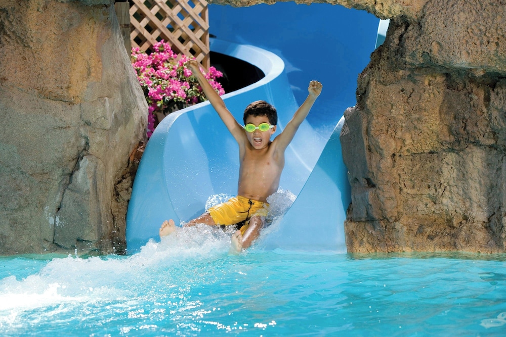 Marriotts Aruba Surf Club 66/68