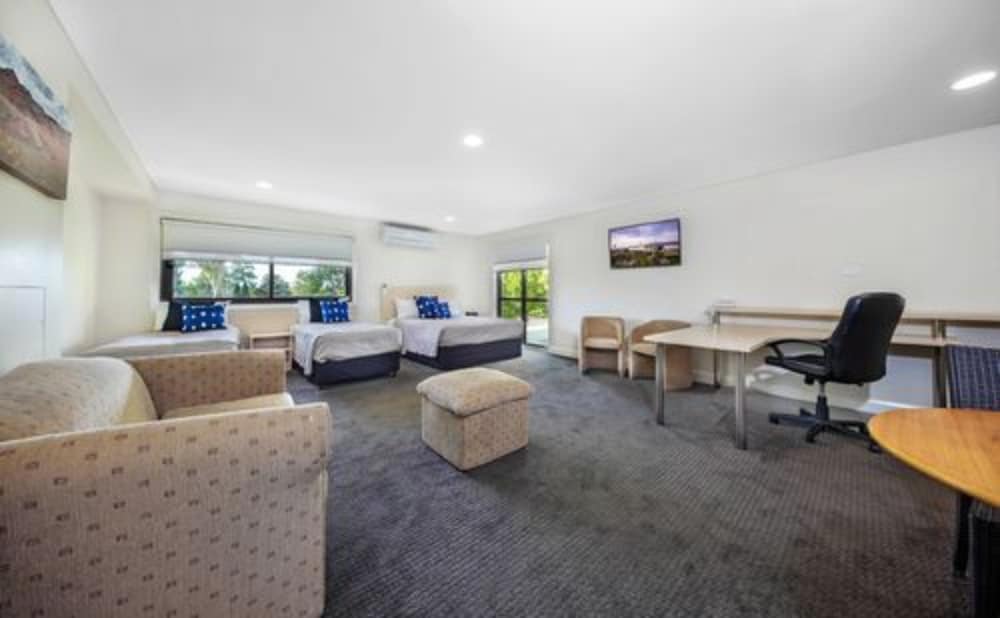 Belconnen Hotel Motel Serviced Apartments 37/48