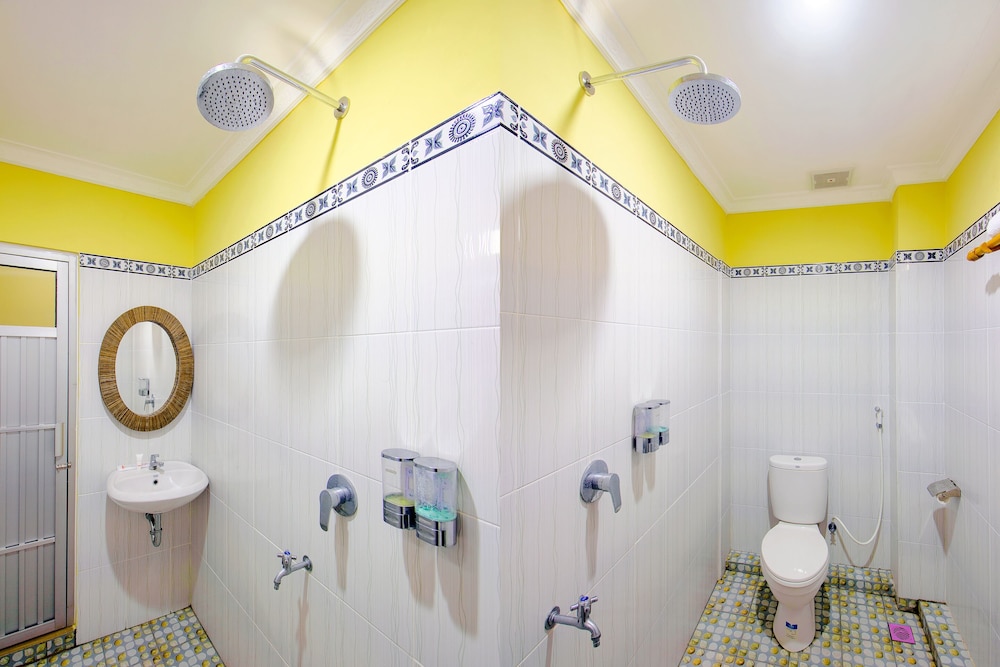 OYO 2047 Opak Village Bed and Breakfast 26/26