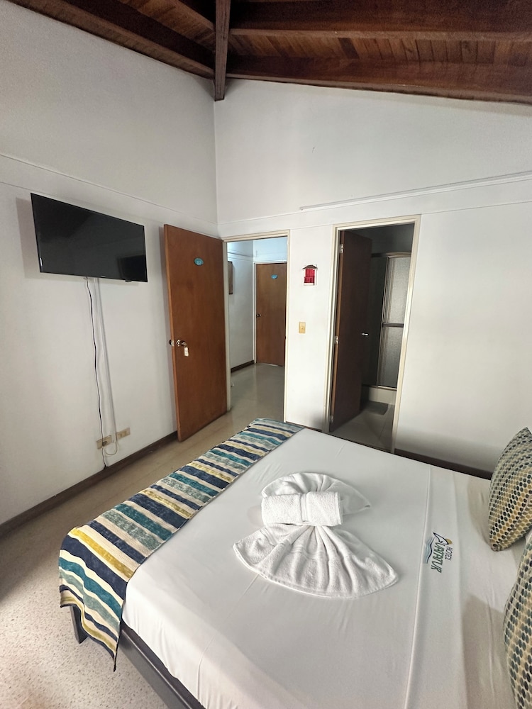 Hotel Guatatur 15/50