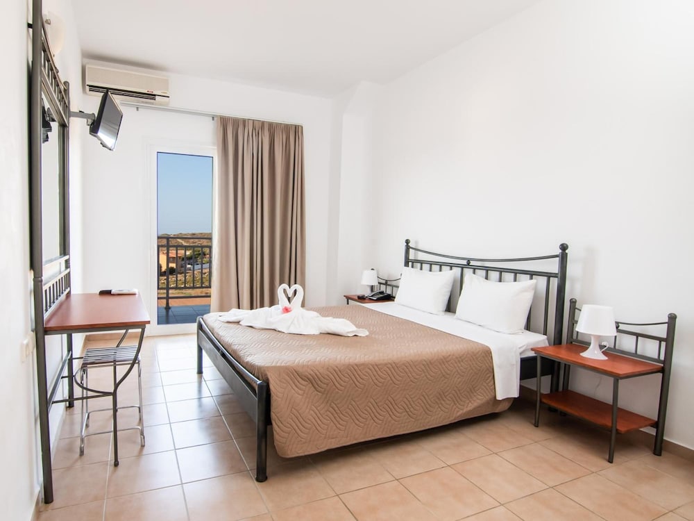 1 BEDROOM, FAMILY
