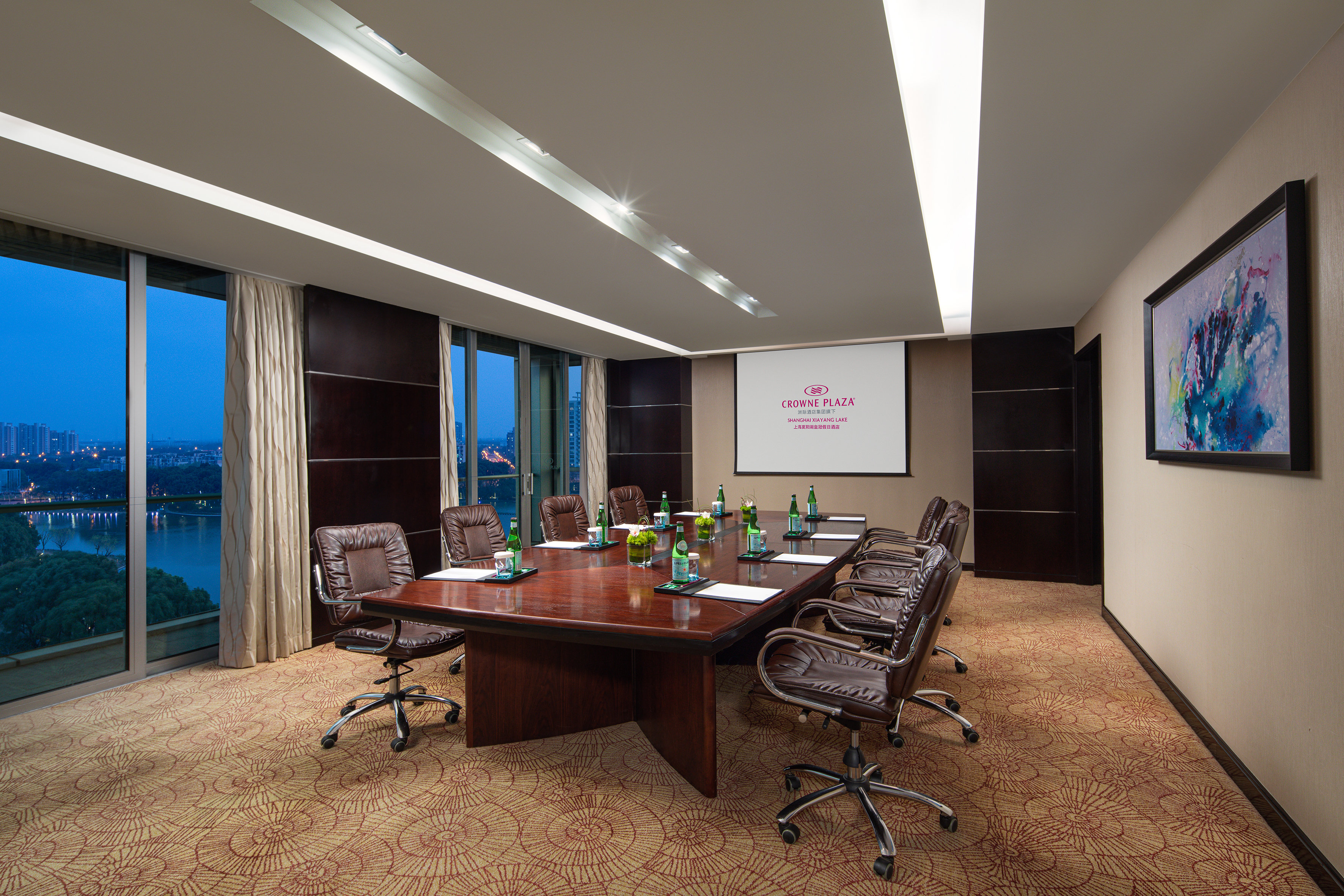 Crowne Plaza Shanghai Xiayang Lake 37/50