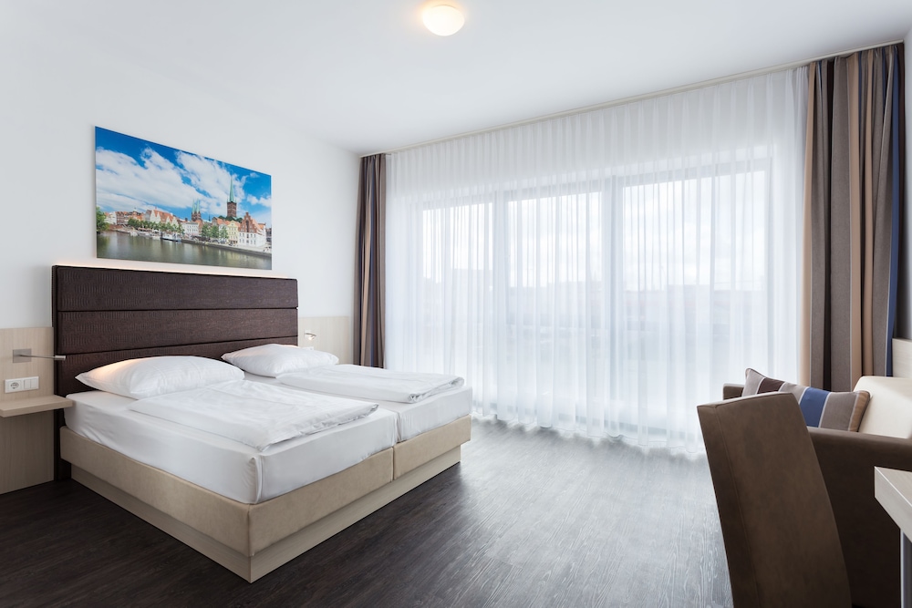 Viva Hotel Lubeck 16/45
