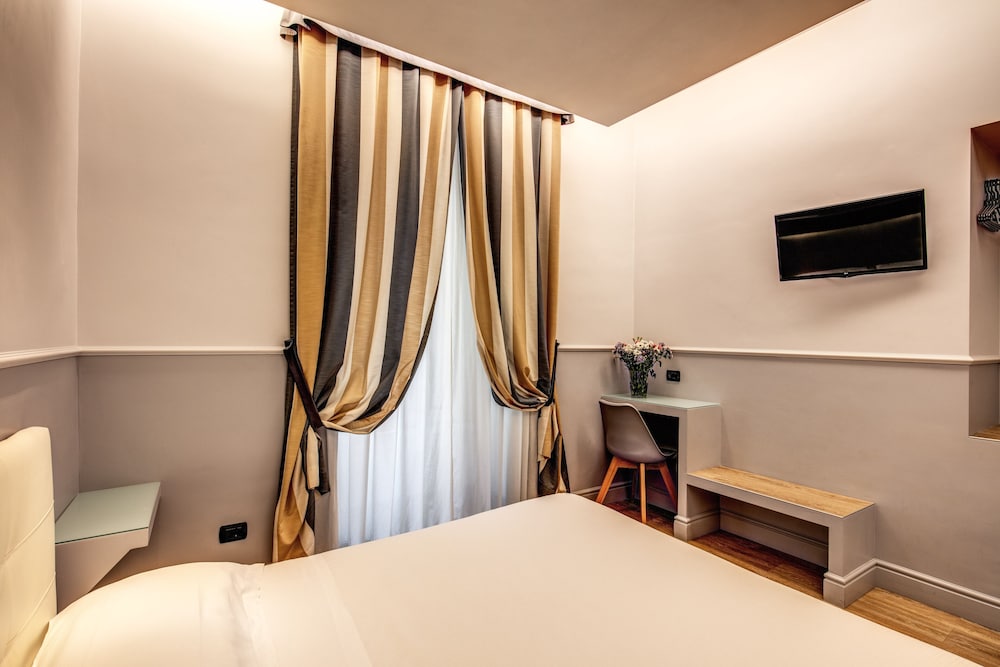 Hotel Taormina Roma 12/56