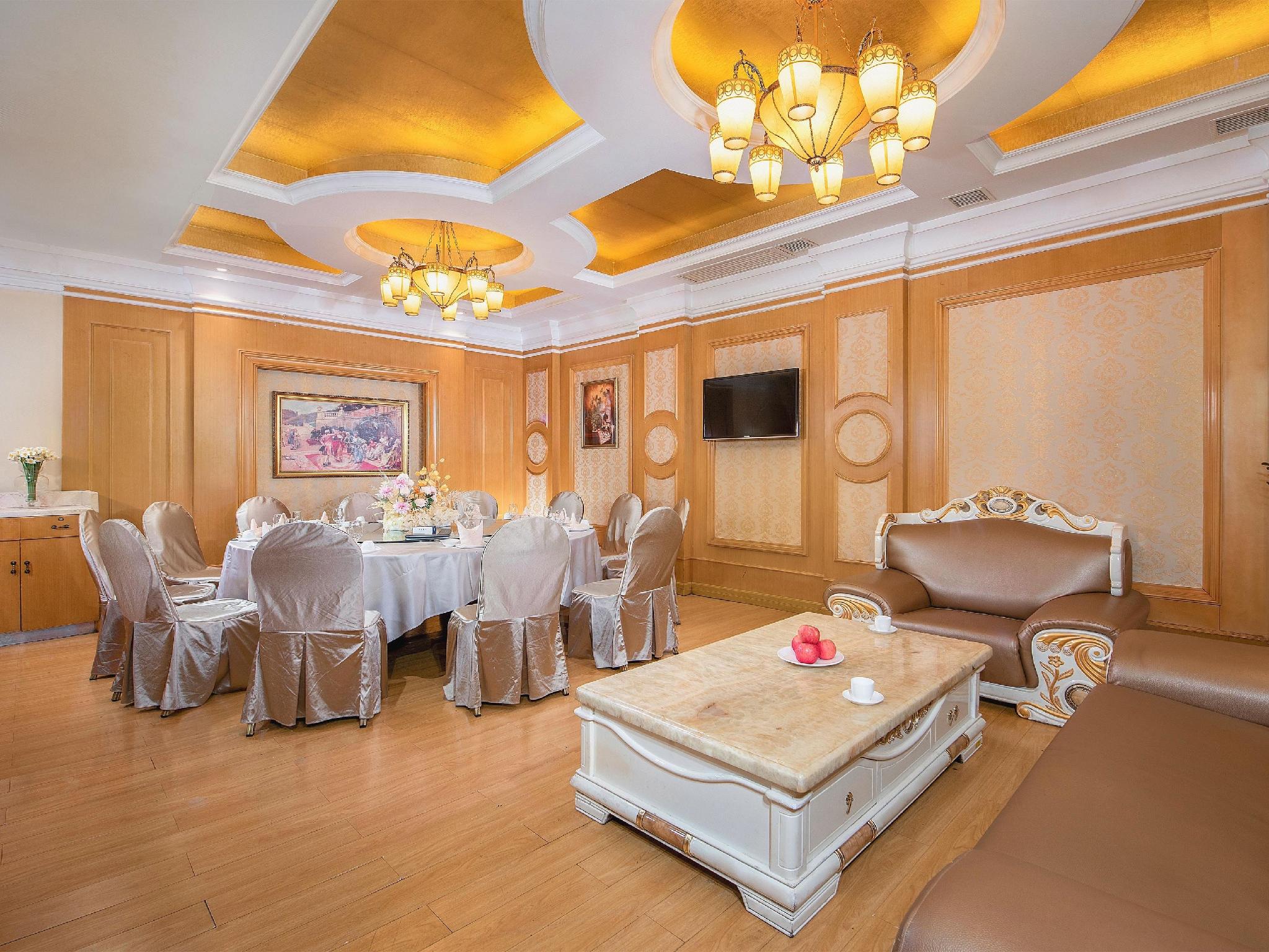 Vienna International Hotel Shenzhen Wangzhong City 32/36