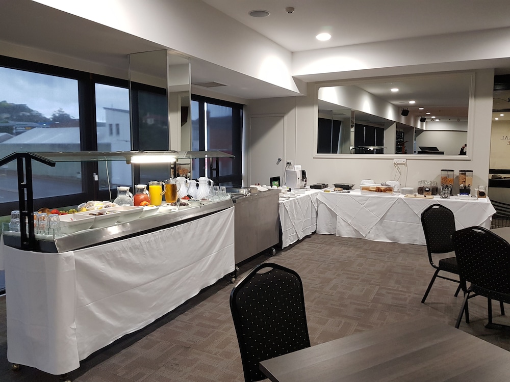 Burnie Central Townhouse Hotel 49/65