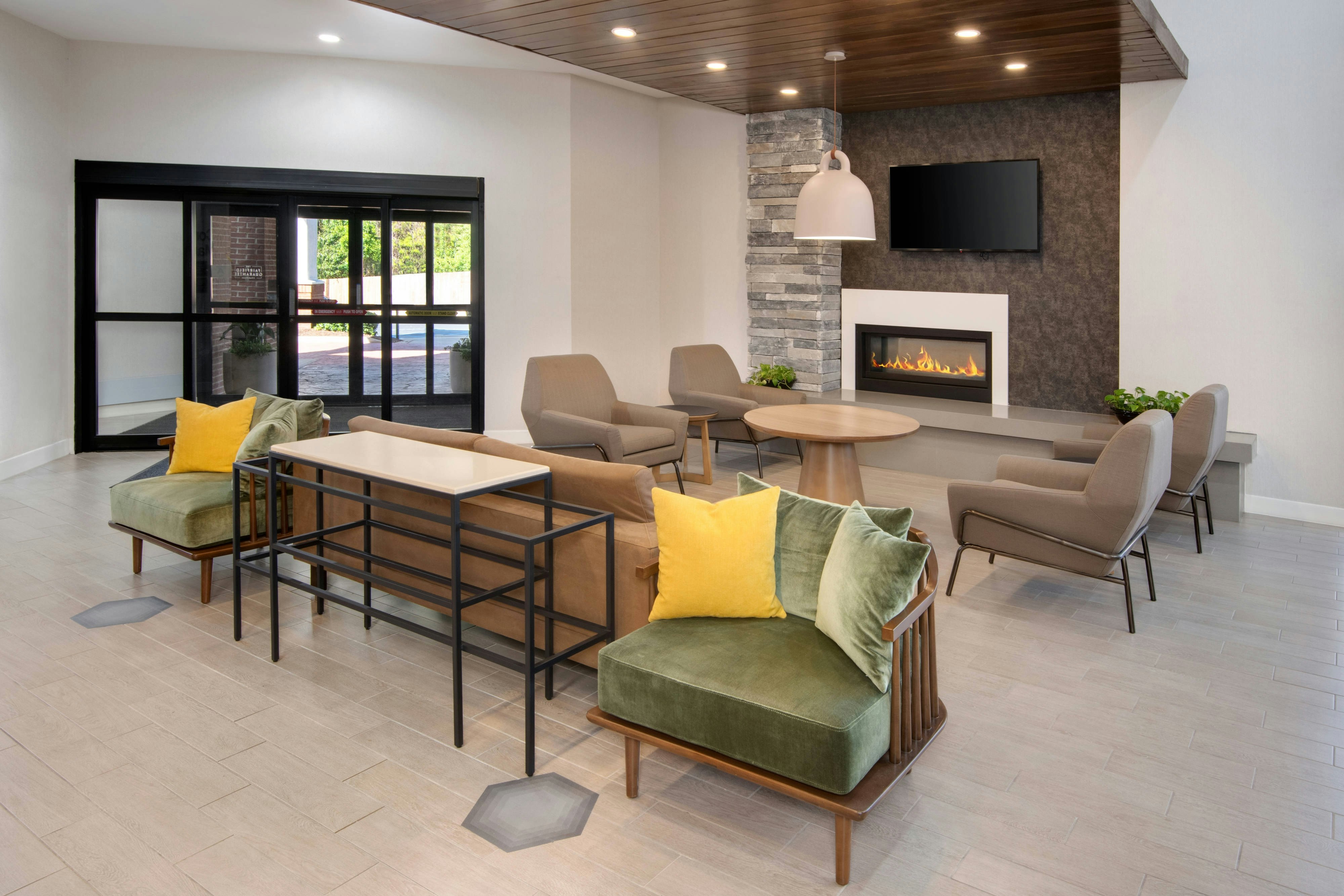 Fairfield Inn & Suites Columbia Downtown 4/10