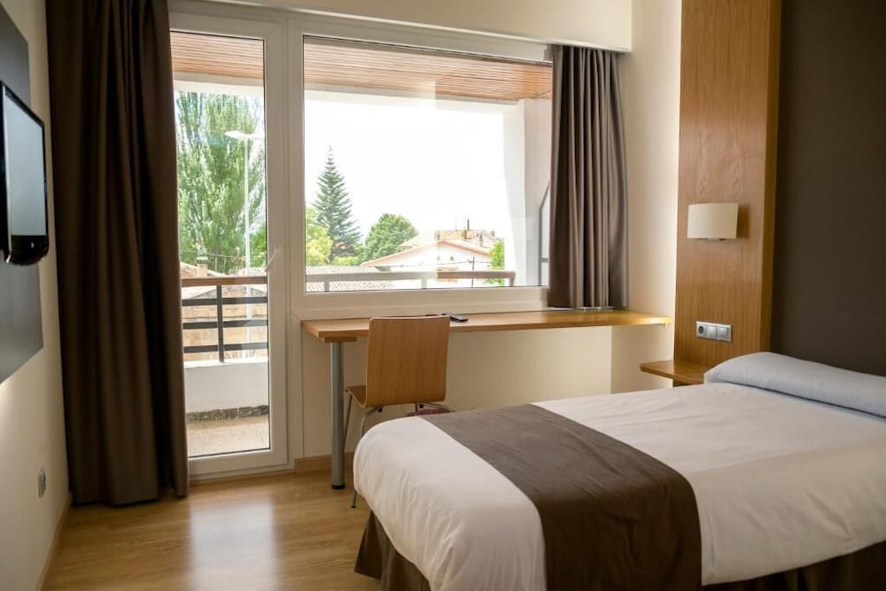 Hotel Jatorrena 16/32