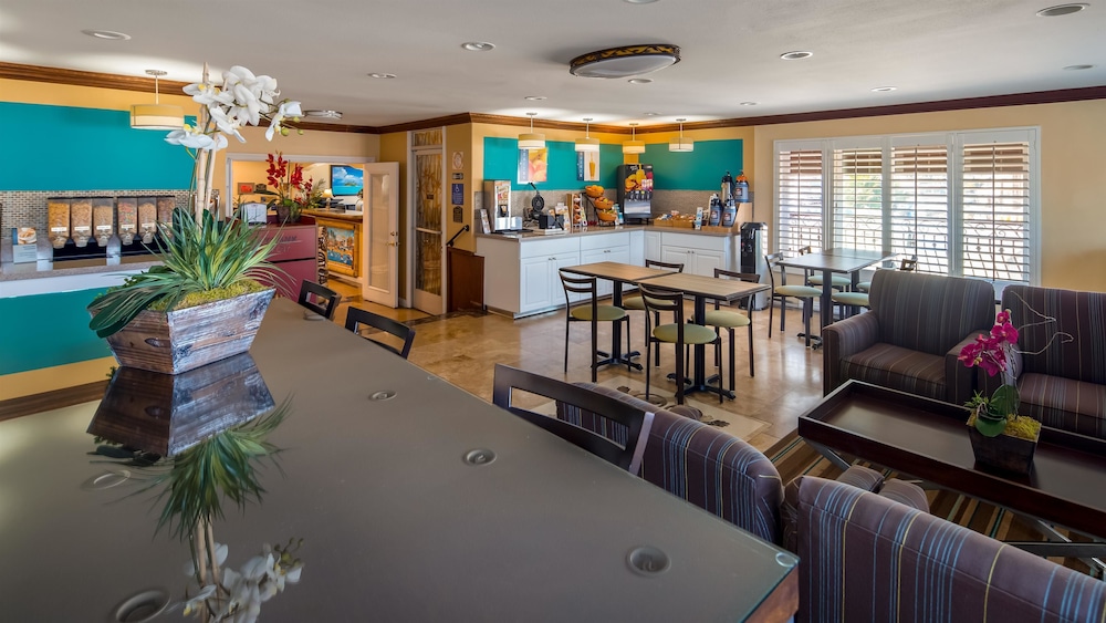 Best Western Harbour Inn & Suites 26/36