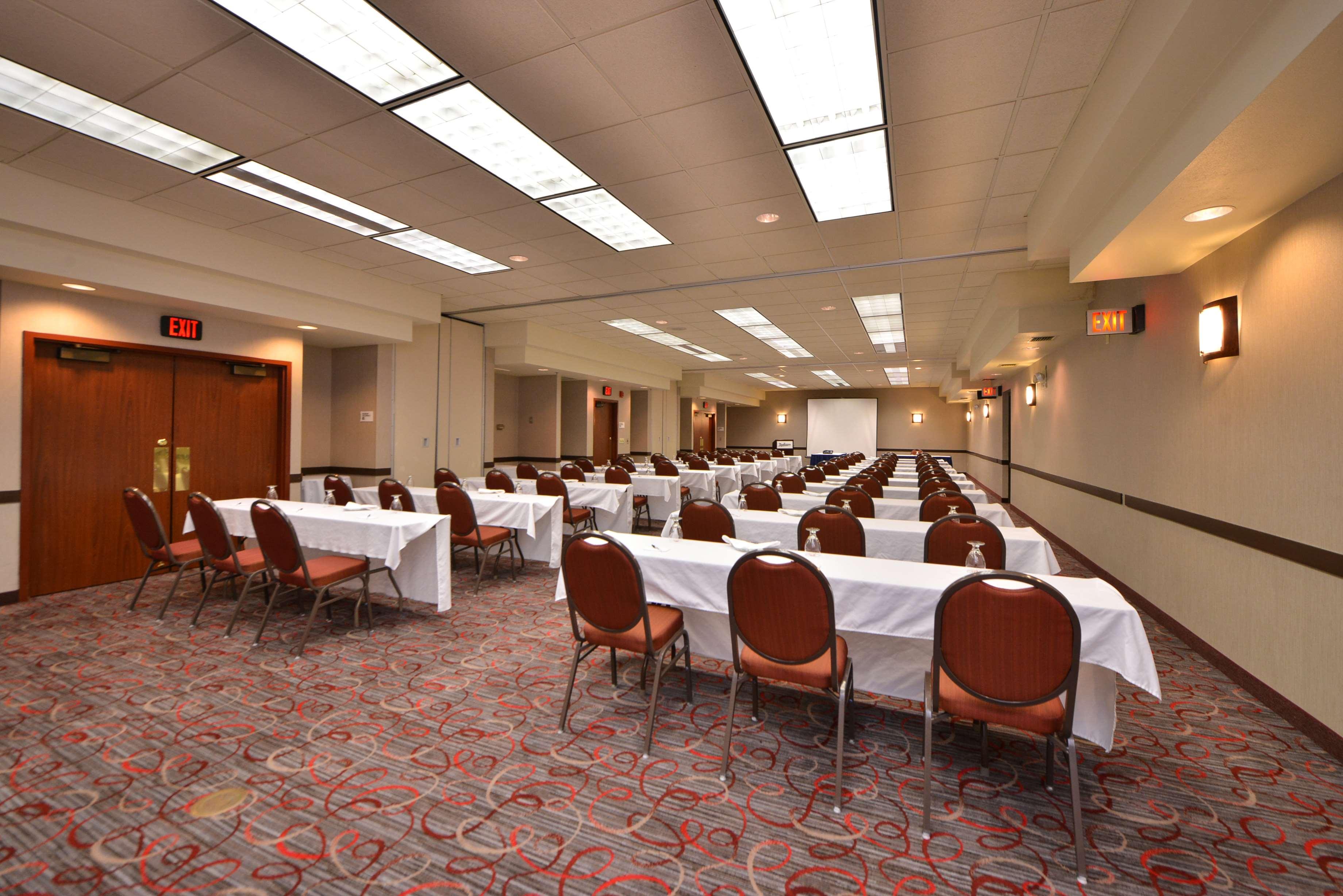 Radisson Hotel Madison 17/43