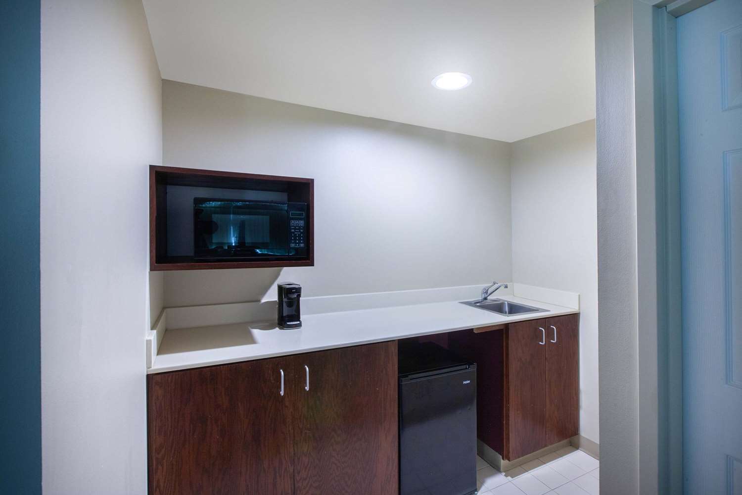 Wingate by Wyndham Oklahoma City Airport 28/35