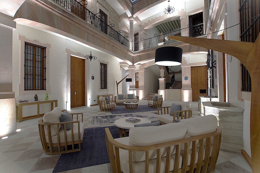 Nueve 25 Hotel Boutique 49/58