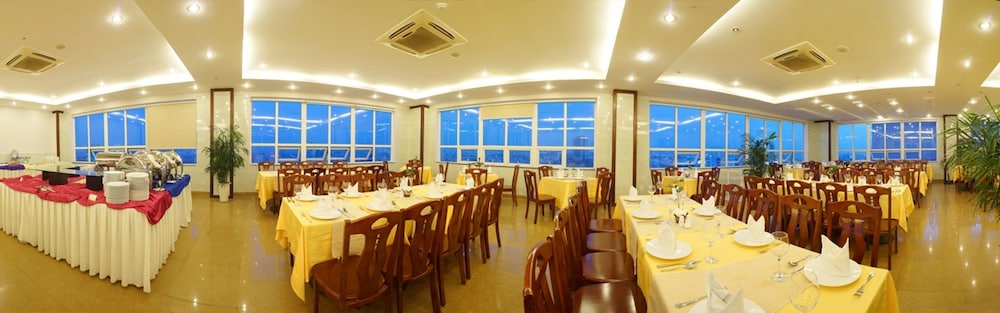 Vian Hotel 56/67
