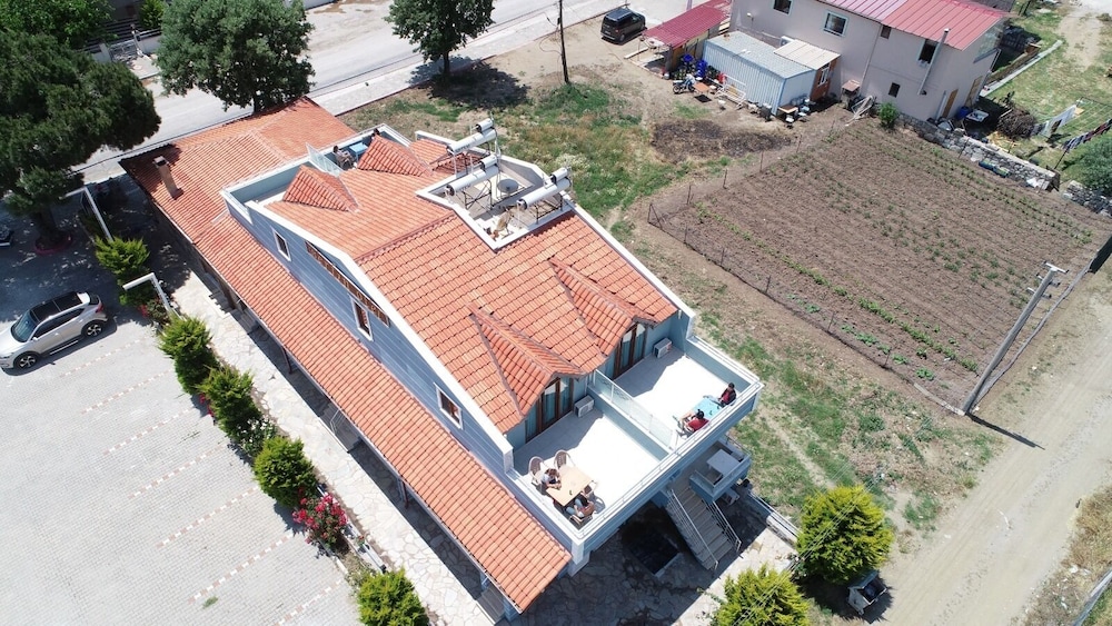 Berfin Otel 6/36