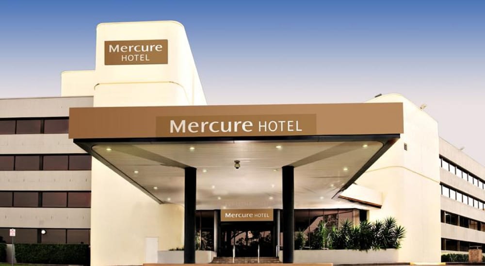 Mercure Penrith 2/69
