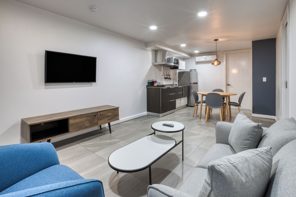 Comfort Suites Tijuana 55/65