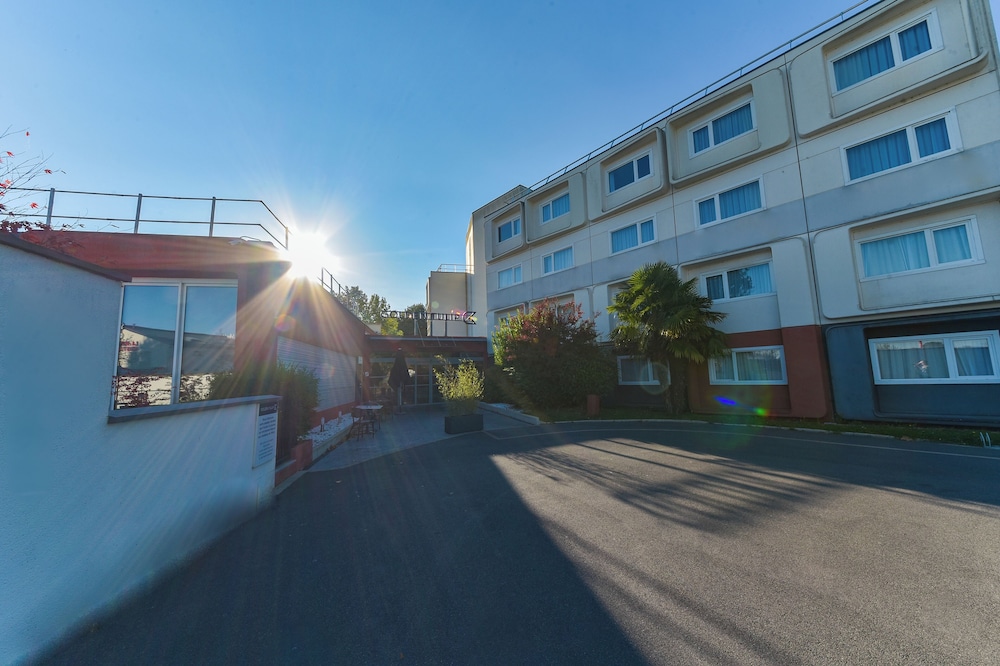 Golden Tulip Roissy Saint Witz 38/42