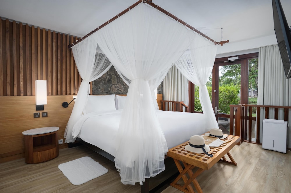 Kempinski Seychelles Resort 26/78