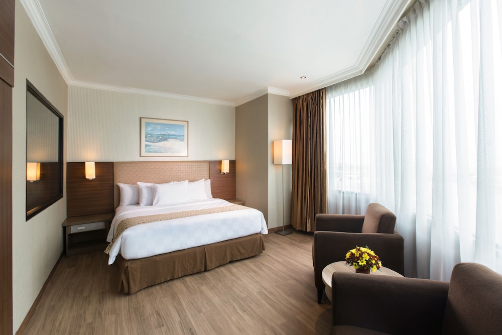 Almadera Hotel D H Quality Plaza Hotel Makassar 23/52