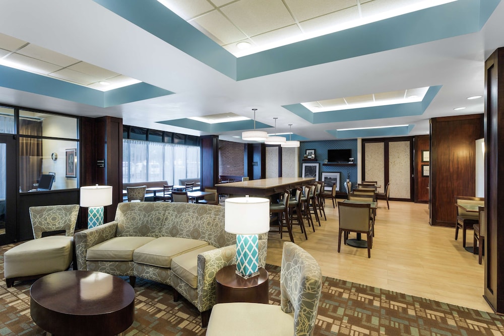 Hampton Inn Manassas 37/51