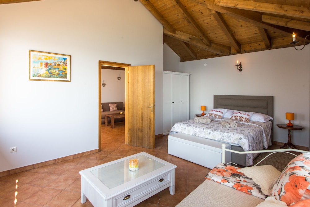 Apartments Villa Mirjana 21/75