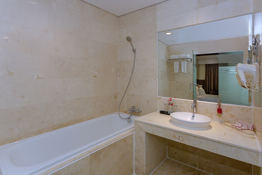 Claro Hotel Kendari 20/62