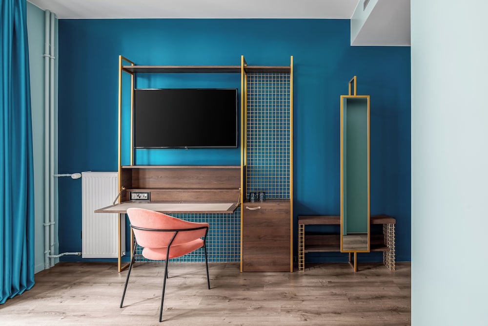Marmont Hotel 40/50