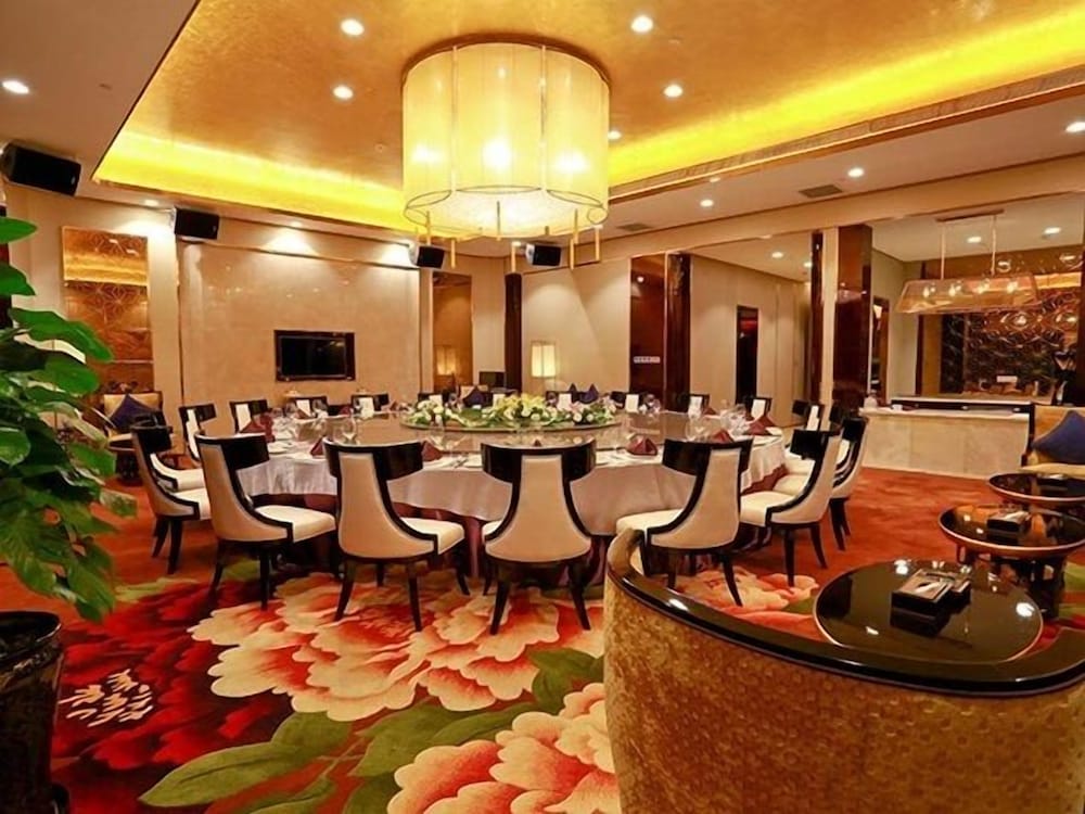 Jin Jiang International Hotel Urumqi 39/46