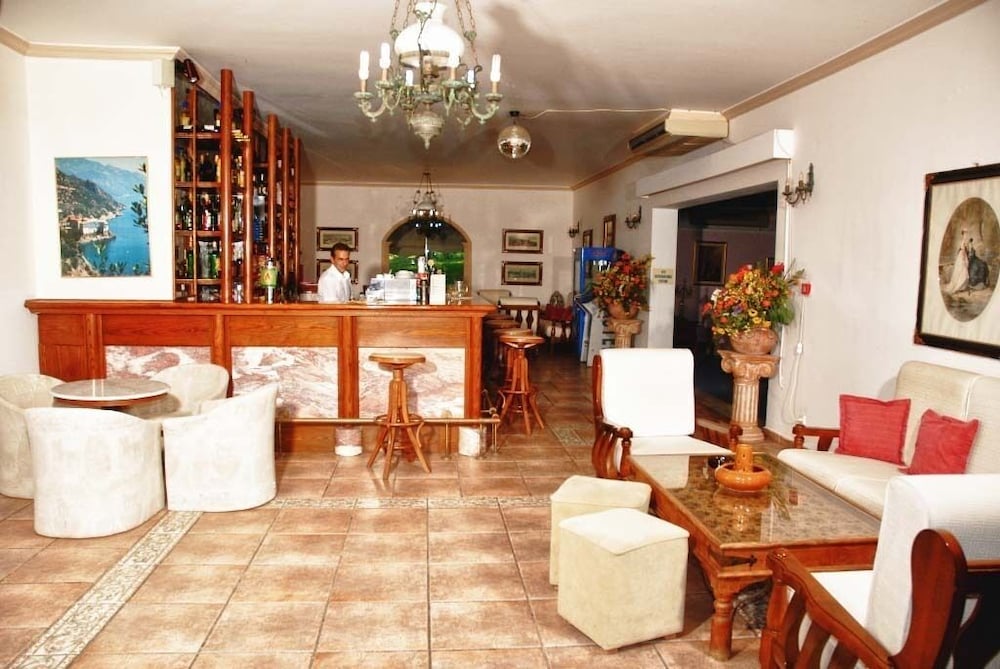 Rebeccas Village Corfu 8/50