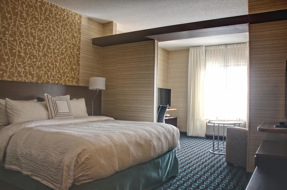 Fairfield Inn Suites Reading Wyomissing 12/51