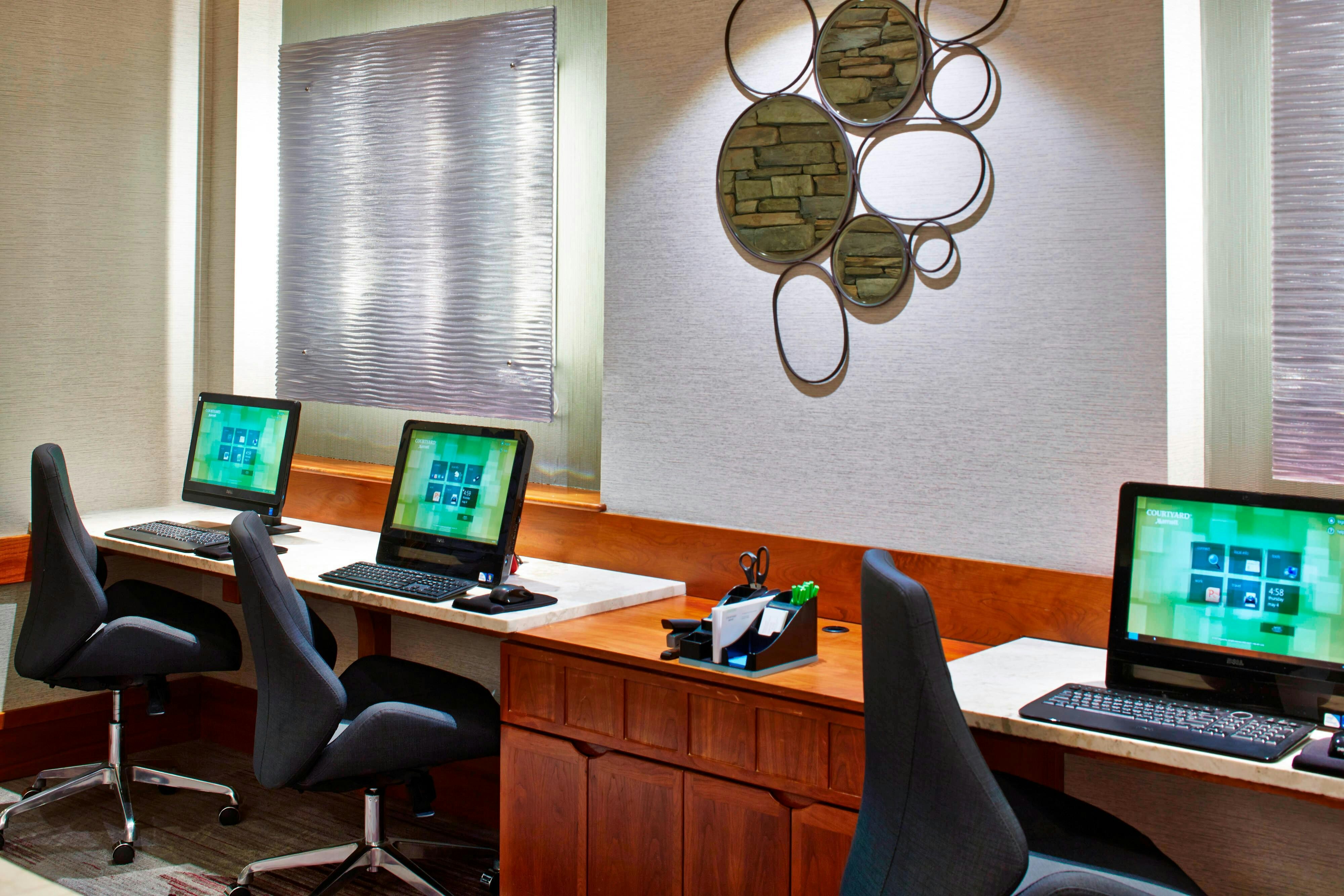 Courtyard By Marriott Rochester Brighton 24/38