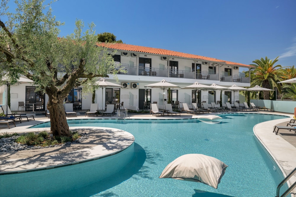 Philoxenia Hotel 4/68