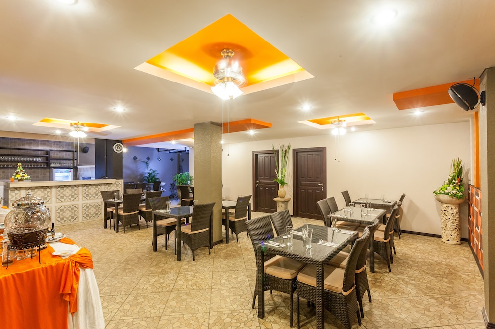 MAHATMA RESIDENCE 28/36