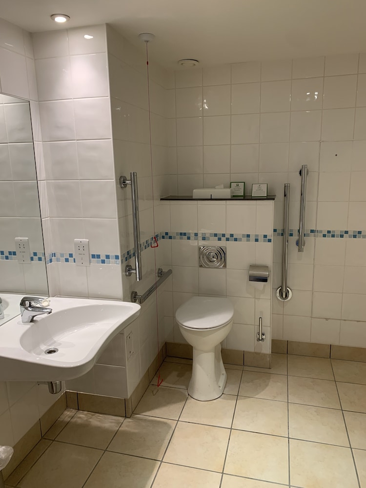 Holiday Inn Aylesbury 15/60