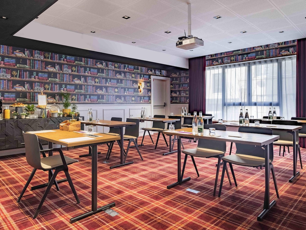 Mercure Paris Bercy Bibliotheque 51/65