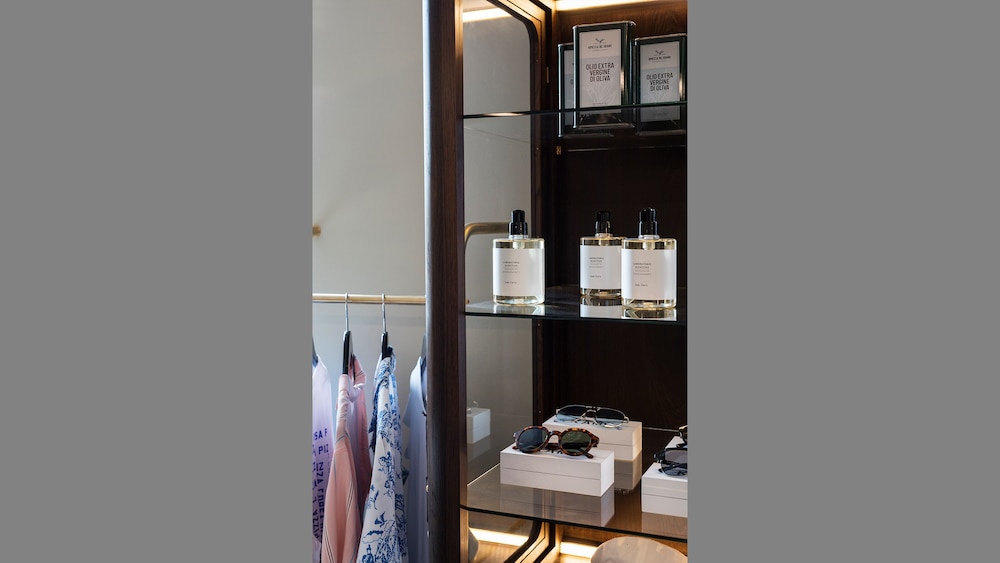 Coco Hotel 40/43