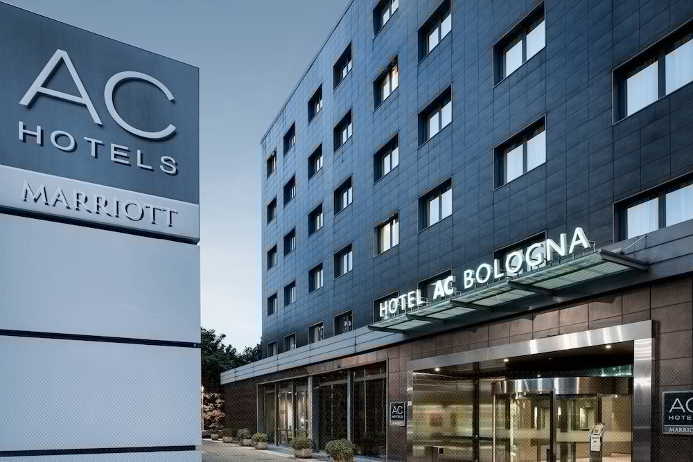 AC Hotel Bologna by Marriott 32/77