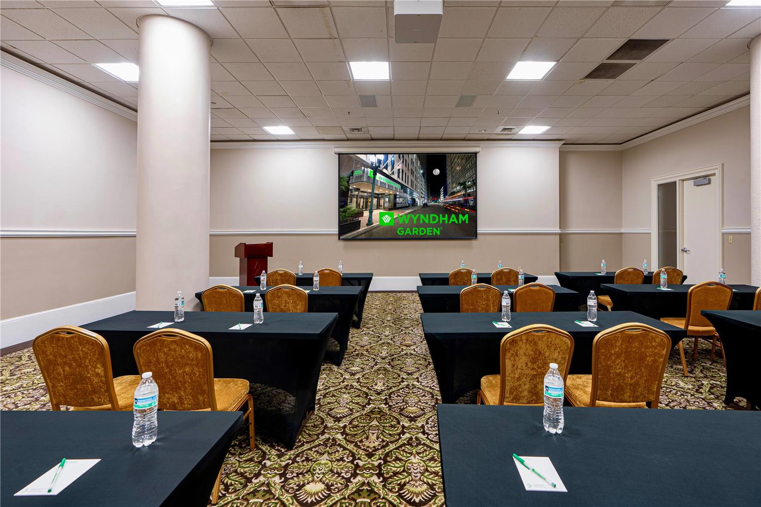 Wyndham Garden Baronne Plaza New Orleans 44/59