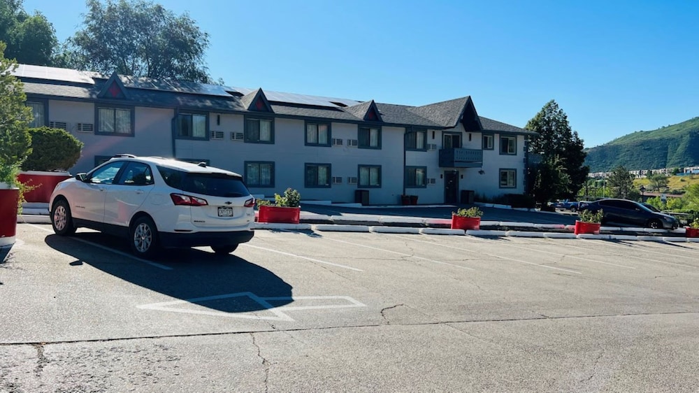 Affordable Inns 38/52