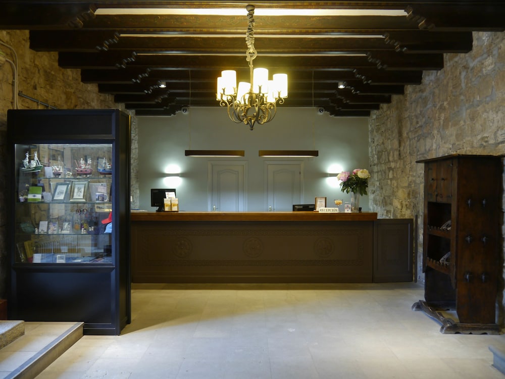 Parador De Hondarribia 6/40
